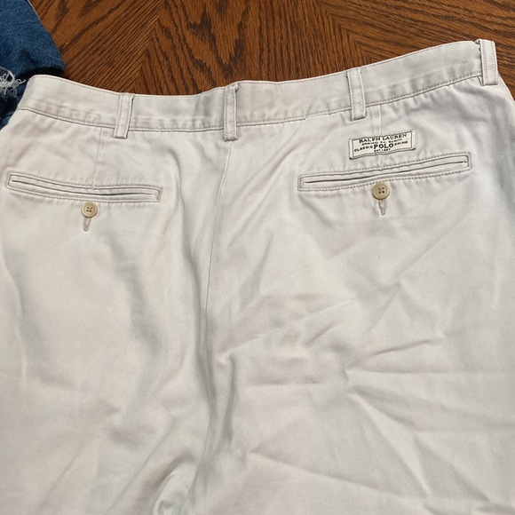 Ralph Lauren original polo shorts size 34 . They are khaki in color. - Picture 6 of 6